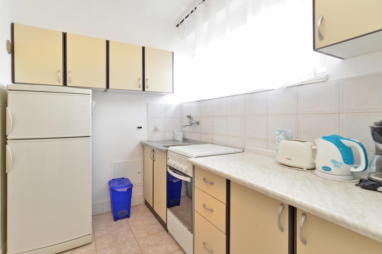 Apartment Branko 1601 Fazana Bagian luar foto