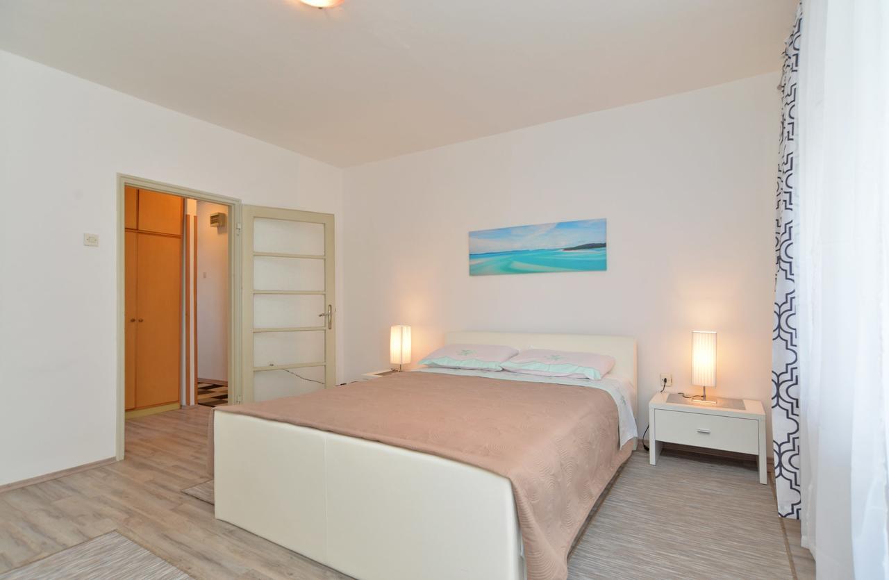 Apartment Branko 1601 Fazana Bagian luar foto