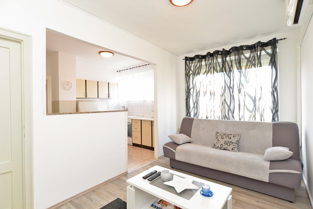 Apartment Branko 1601 Fazana Bagian luar foto